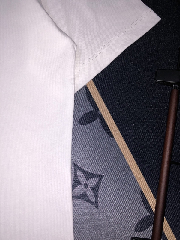 ブランドTシャツ細部ディテール